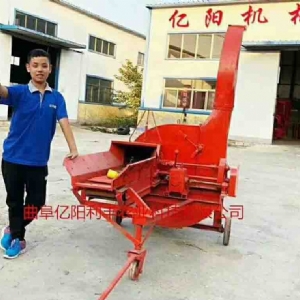 鍘草機